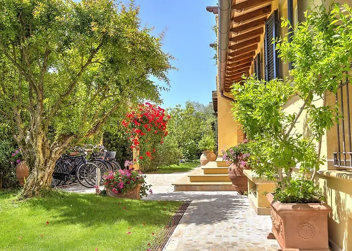 Relais Di Alice- Adults Only Bed and Breakfast Forte dei Marmi