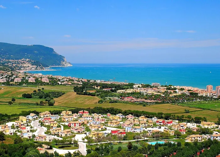 Adamo Ed Eva Resort Numana
