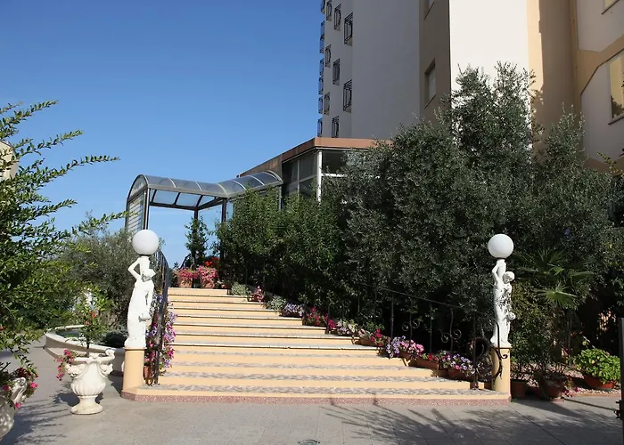 Hotel Plaza Llido Degli Estensi