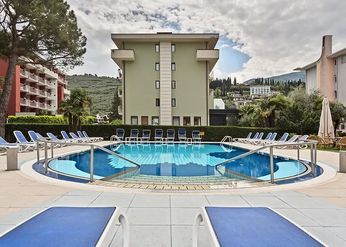 Hotel Gardesana Riva del Garda