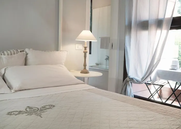 Bed In Bo Saragozza Hotel Bologna