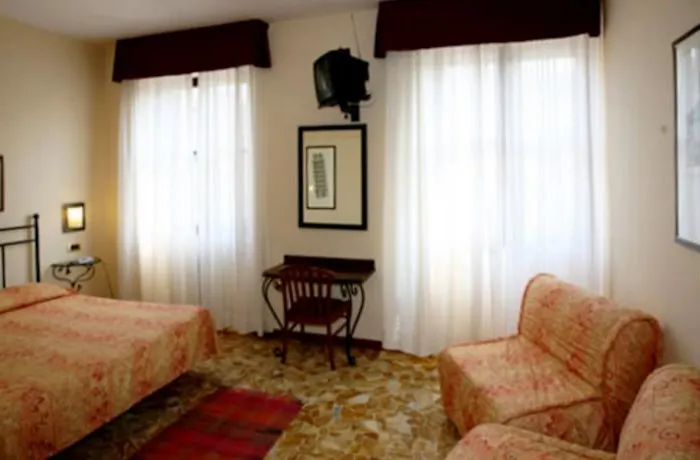 Hotel Ariston Pisa