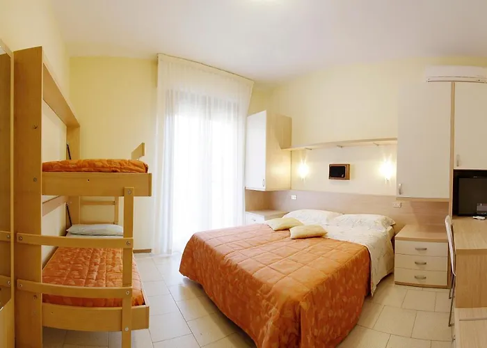 Hotel Deborah