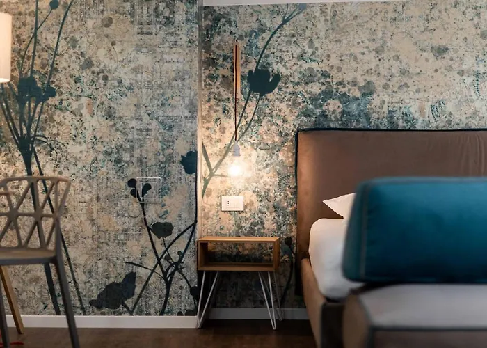 Stay Cooper L Guesthouse Zum Loewen Meran