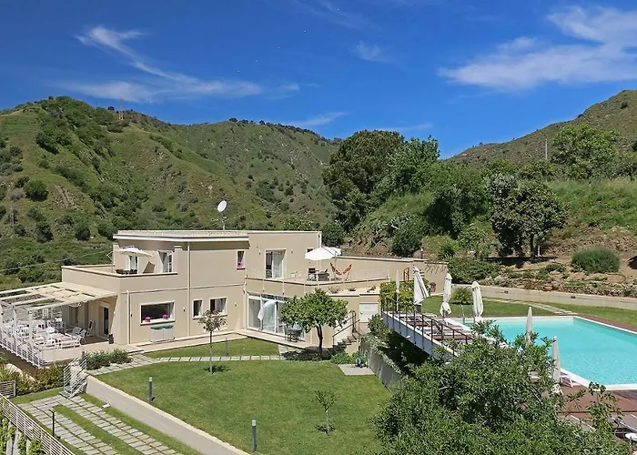 Sike Holiday Home
