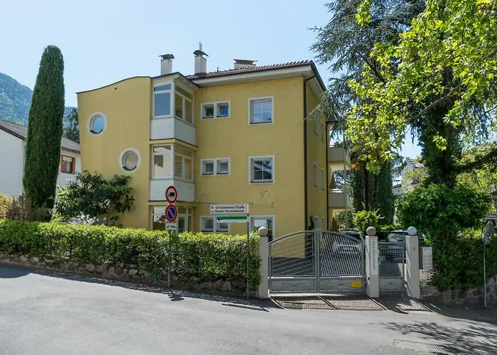 Apartments Villa Majense