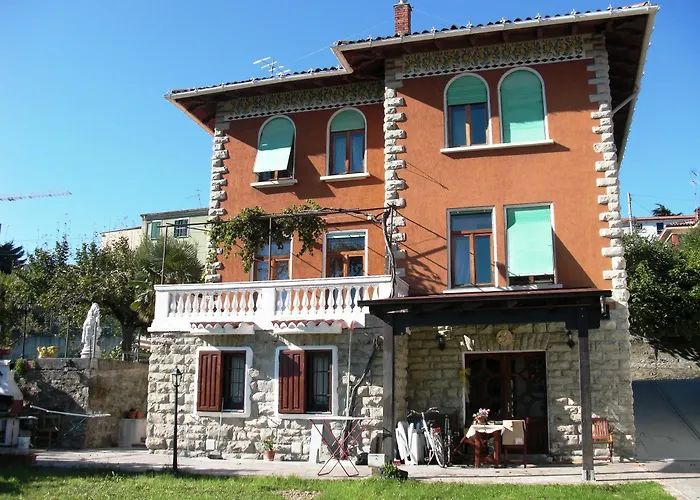 Agriturismo Allo Scoglio - Azienda Agricola Triëst