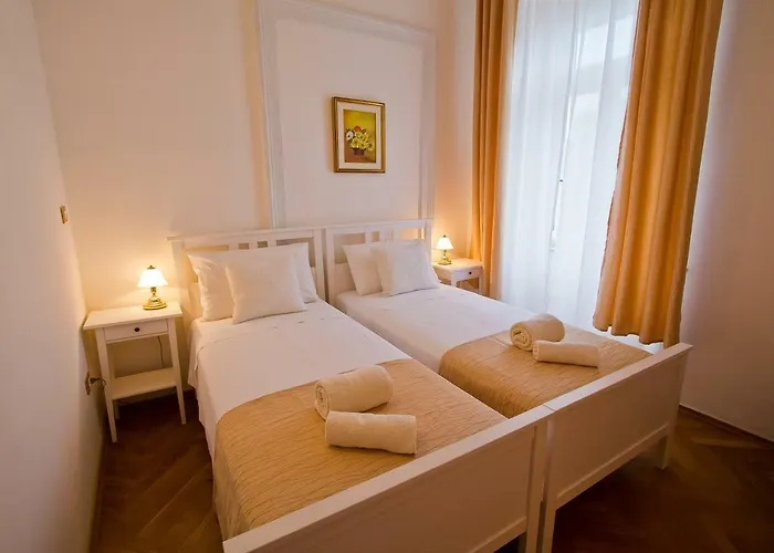 Golden Rooms Bed&Breakfast Triëst