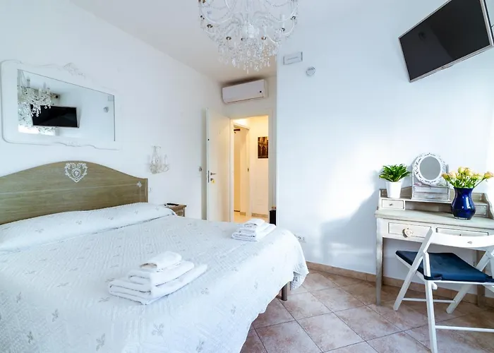 "6 In Centro" Guest House